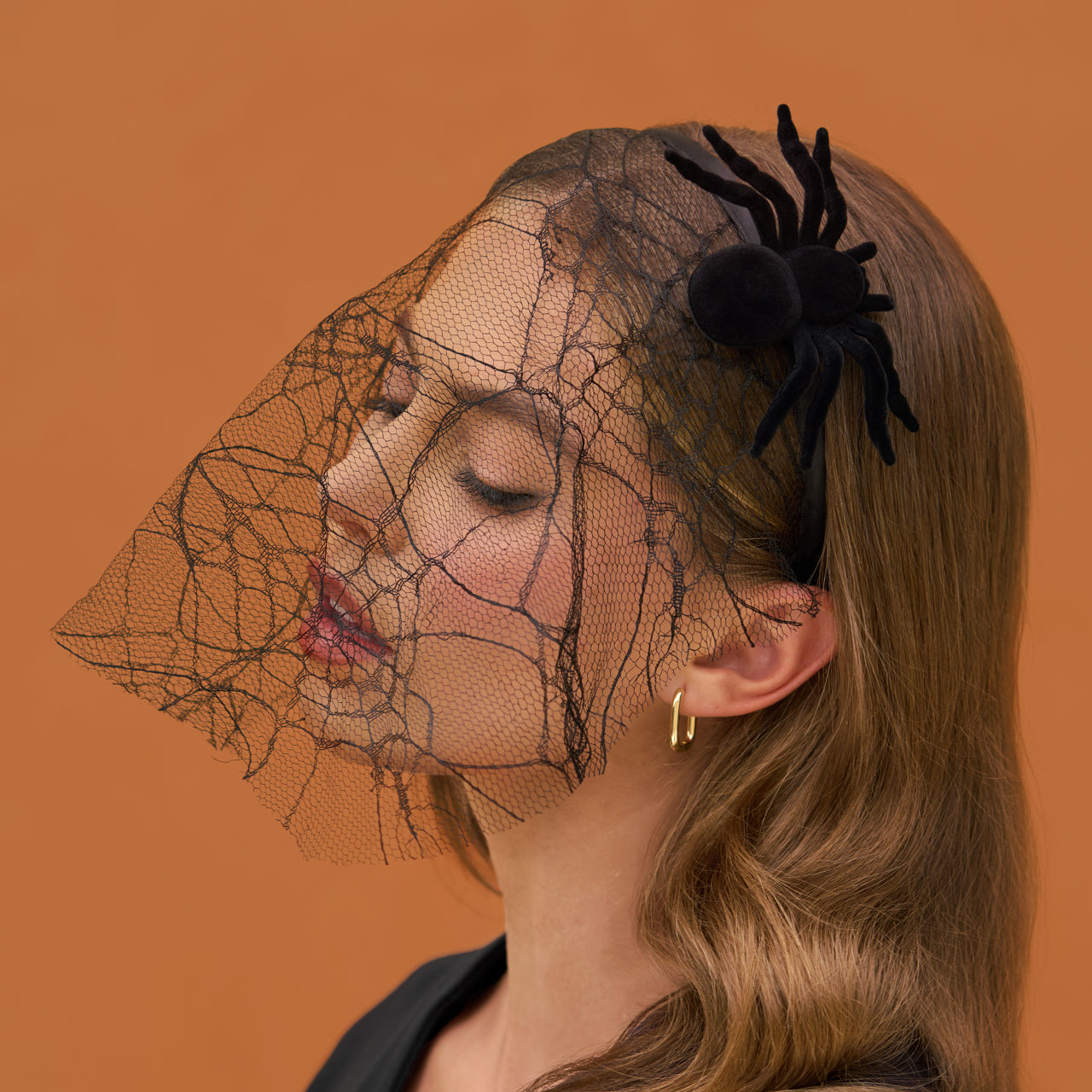 Alternative view of Spiderweb Veil Headband