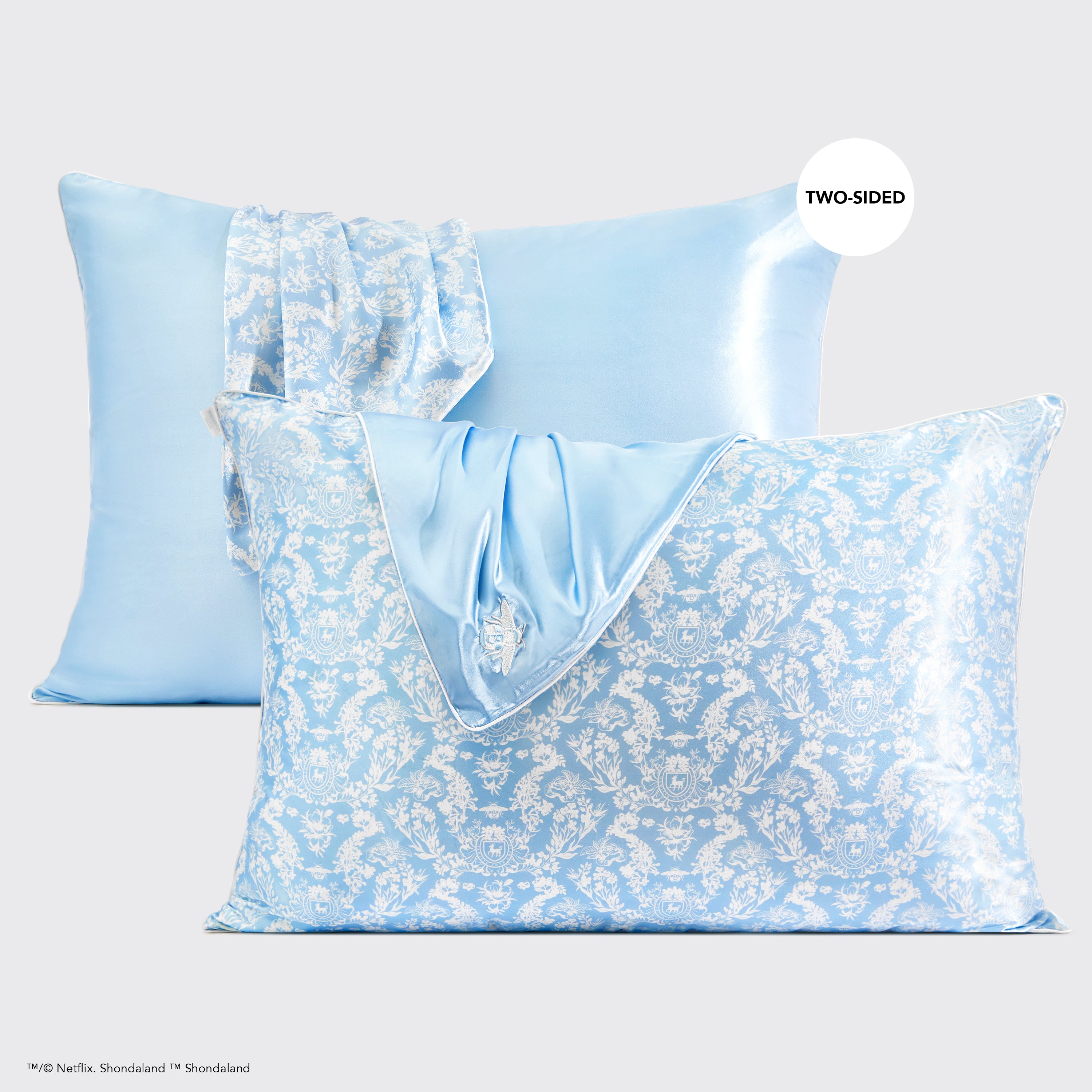 Kitsch x Bridgerton Satin Pillowcase in Toile De Blue - Image 3