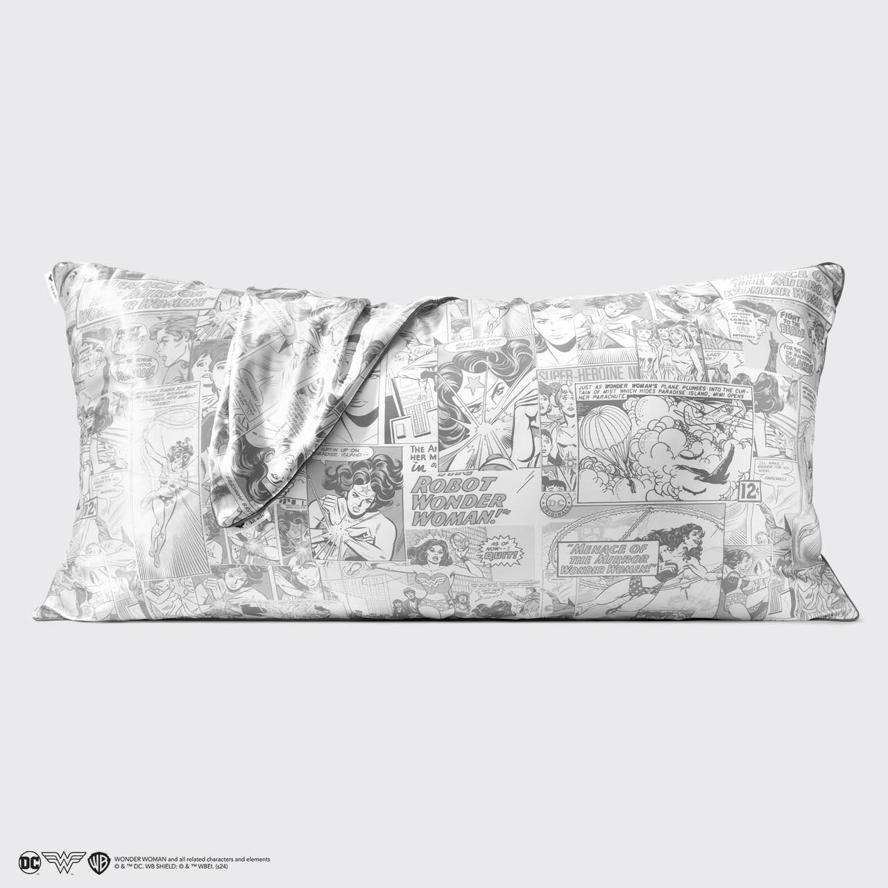 Kitsch x Wonder Woman Satin Pillowcase in Comic Print - King - Image 5