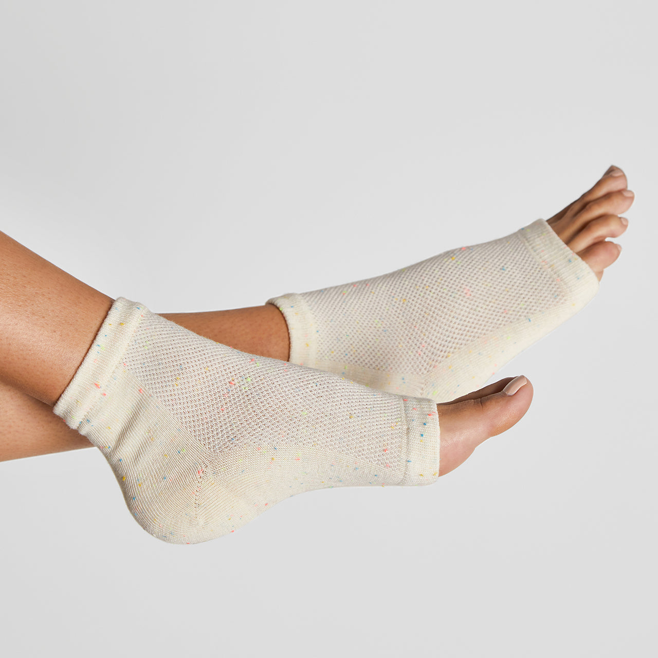 Moisturizing Spa Socks - Image 5