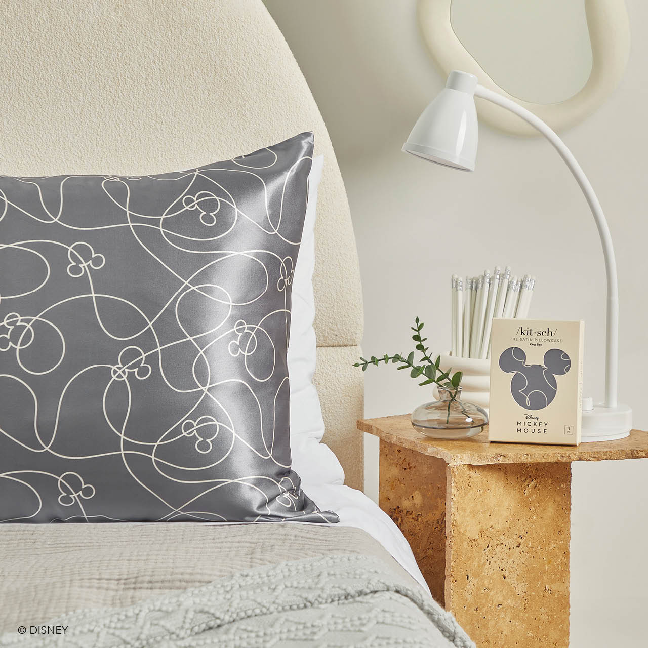 Kitsch x Mickey and Minnie Satin Pillowcase in Mickey Maze - Image 5